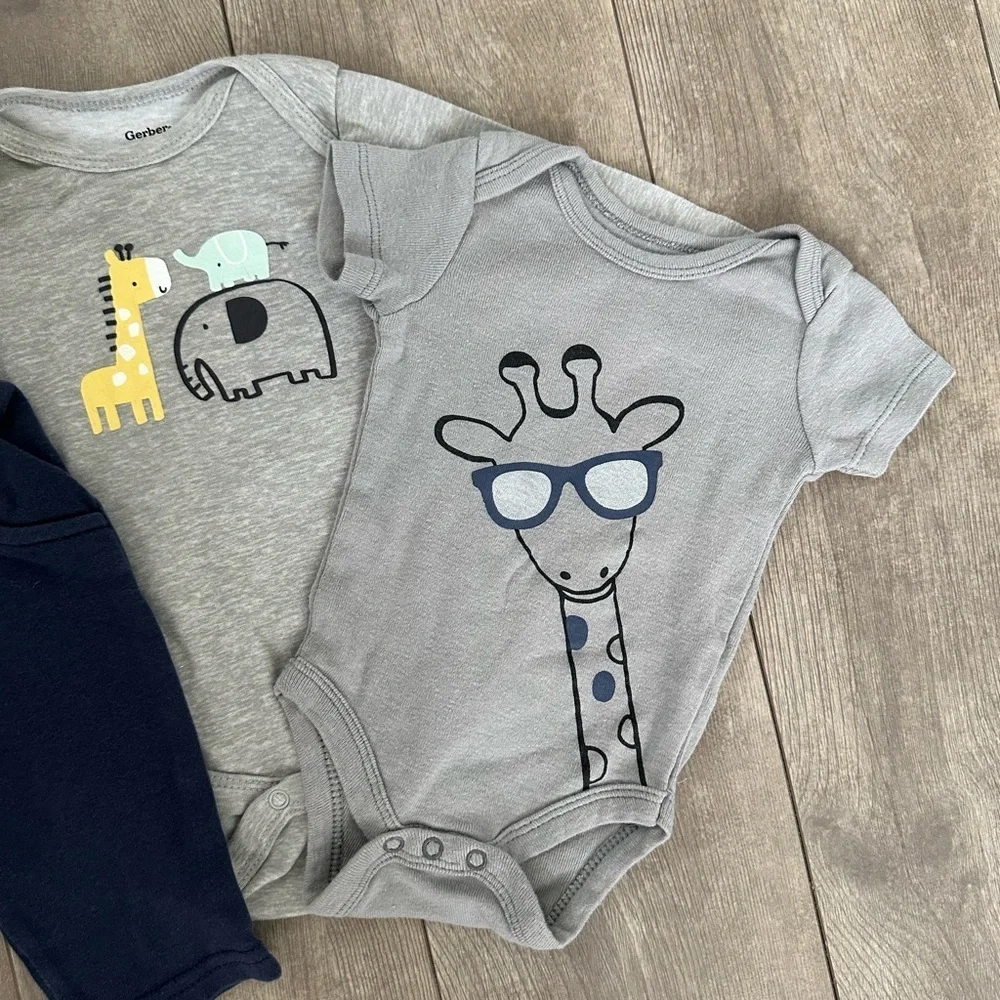 Gerber & koala baby 0-3 Month Baby Boy three piece matching outfit set giraffes